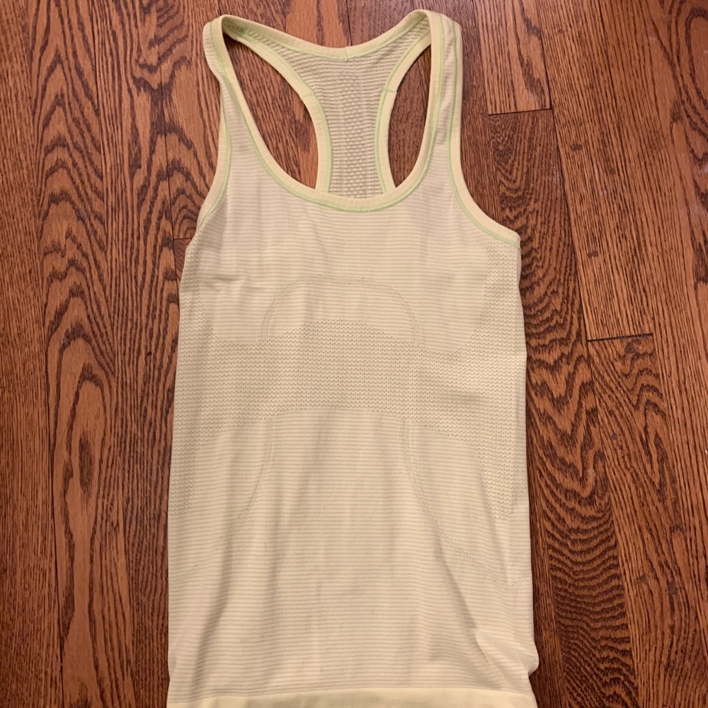 Lululemon tank
